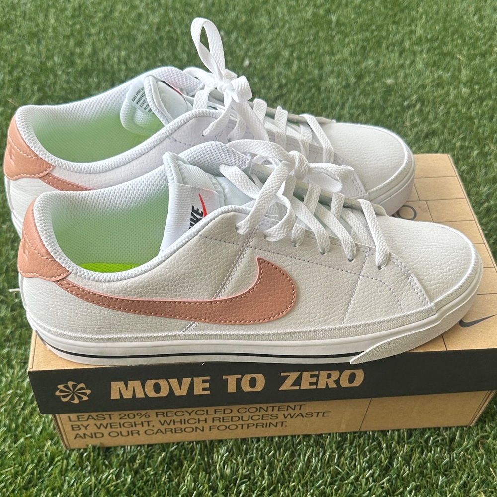Nike Women's White and Peach Sneakers